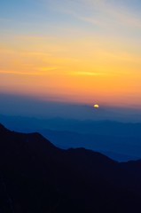 常念乗越からの日の出