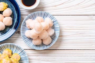chinese shrimp steamed dumpling