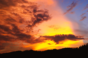 The golden light of the evening sun was scorching hot.