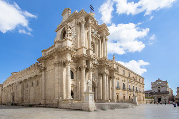 The Cathedral (Duomo) in Syracuse, Sicily, Italy - obrazy, fototapety, plakaty