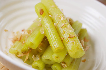 フキの炊いたん