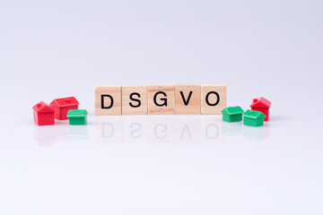 Naklejka premium DSGVO mit einigen Häusern