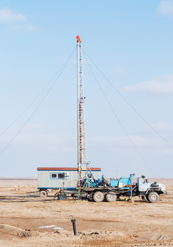 Mobile drilling rig in operation