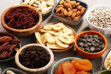 Composition with dried fruits and assorted healthy nuts