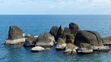 Felsformationen und Küstenlandschaft in Thailand auf Ko Samui