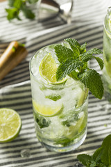 Refreshing Mint and LIme Mojitos