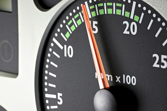 tachometer of a truck at economic mode of operation