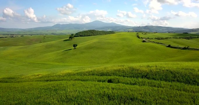 Tuscany val d'orcia Siena panorami video 