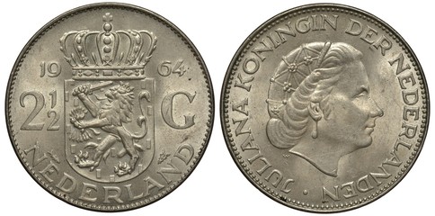 Naklejka premium The Netherlands, Dutch coin two and a half gulden 1964, shield with lion holding arrows and sword, crown on top, Queen Juliana head right, silver,