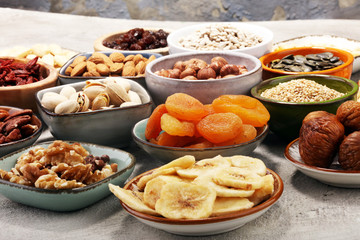Composition with dried fruits and assorted healthy nuts