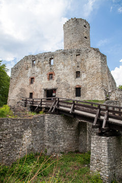 BABICE, POLAND - MAY 1, 2018: Old castle Lipowiec. Historic castle Lipowiec and antique building museum.The ruins of the castle on the top of the mountain