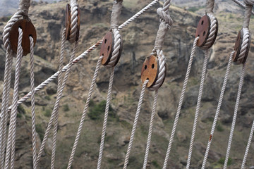 ship blocks and ropes