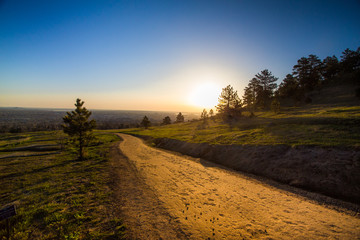 Fototapeta na wymiar Hiking trail with morning light overlooking Boulder Colorado seen from Chautauqua Open Space Park
