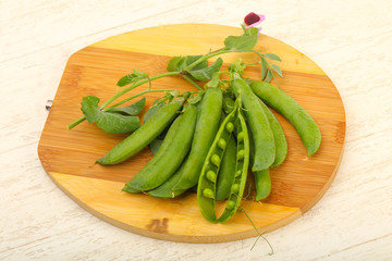 Ripe green peas