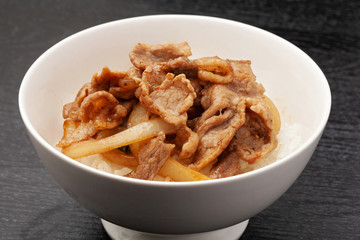 豚肉の焼肉丼