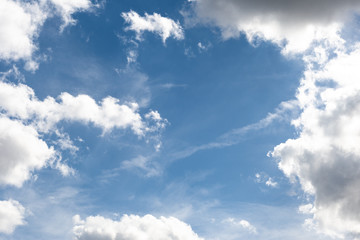 Fototapeta premium Blue cloudy sky during sunshine