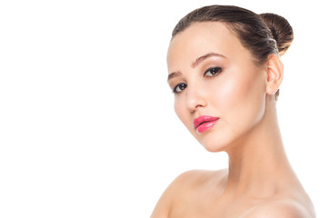 Obraz premium Closeup portrait of a beautiful young woman with brown hair. Pretty model girl with perfect fresh clean skin. beauty and eco cosmetology concept