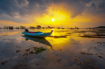 A peaceful view of nature&rsquo;s grandeur, where every detail reveals calm, depth, and endless space