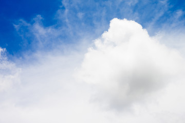 Naklejka na ściany i meble Nature of white cloud on blue sky before rain. 