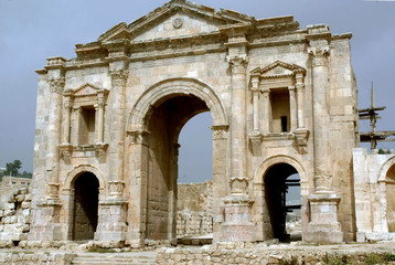Fototapeta na wymiar Jerash, Arc de Triumphe d'Adrien, site archéologique, Jordanie