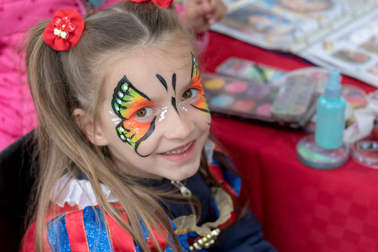 Face painting child