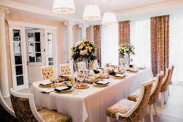 Beautiful serving and decor at the wedding