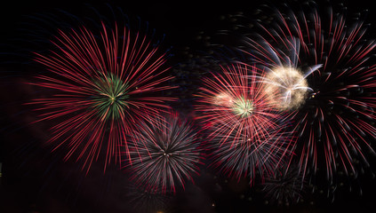 Fototapeta na wymiar multi-colored fireworks