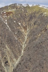 残雪の丹沢山地 不動ノ峰