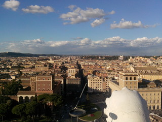  Piazza Venezia; Via del Corso; city; sky; urban area; skyline