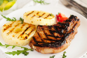 Grilled pork chops with pineapple