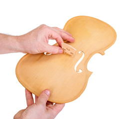 Right position of the bridge on violin belly