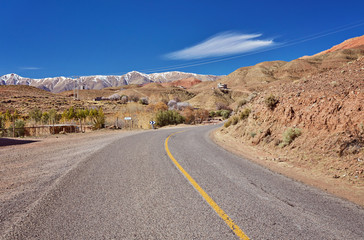 Morocco The High Atlas Mountain range, pass between Marrakesh, Ait Ben Haddou