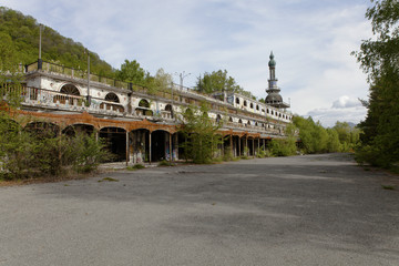 ex luna parck abbandonato di consonno