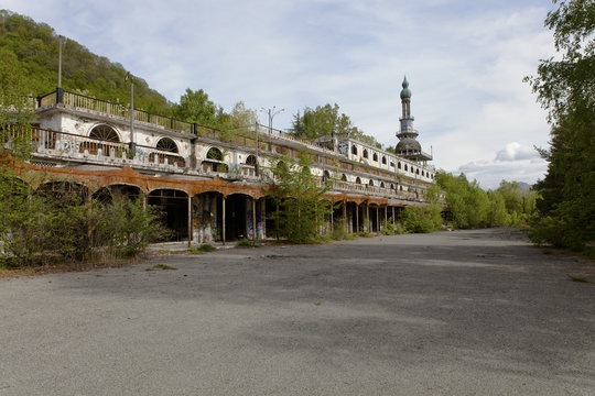 ex luna parck abbandonato di consonno