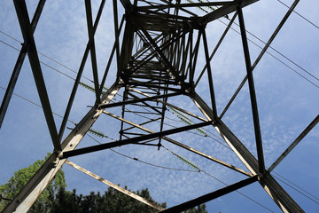 Cables and modular suspension insulators for overhead power line