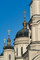 Fototapeta na wymiar Domes of the Russian Orthodox Church close-up.