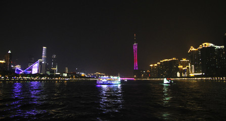Fototapeta na wymiar Canton tower in the night at Pearl river