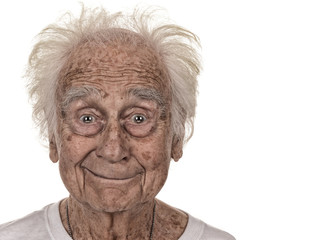 Starszy mężczyzna na białym tle - 204690549