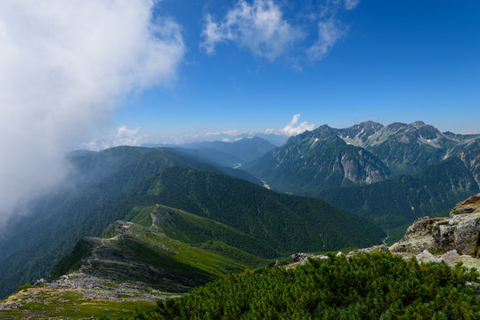 北アルプス 穂高連峰と蝶ヶ岳 © Scirocco340
