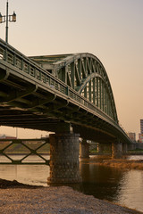 夕暮れ時の旭橋