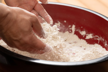 手打ち蕎麦の水回し