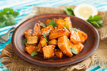 Roasted sweet potatoes with sesame