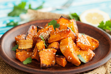 Roasted sweet potatoes with sesame