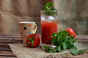 red tomato juice
