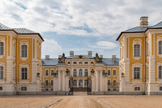 Barockschloss Rundāle bei Bauska in Lettland, das Versailles des Baltikums
