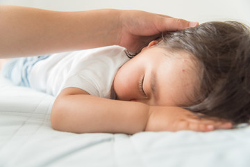 ・昼寝・寝顔・寝室