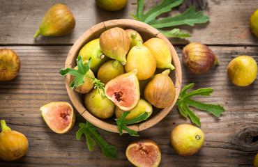 Fresh organic figs 