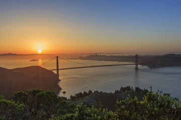 Sunrise view of the famous and beautiful Golden Gate Bridge