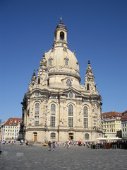 Fototapeta na wymiar Dresden Frauenkirche Sommer
