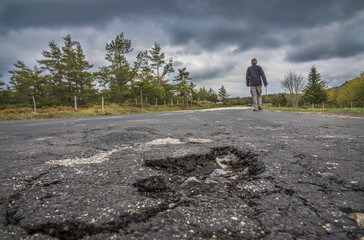 état des routes/goudron abîmé